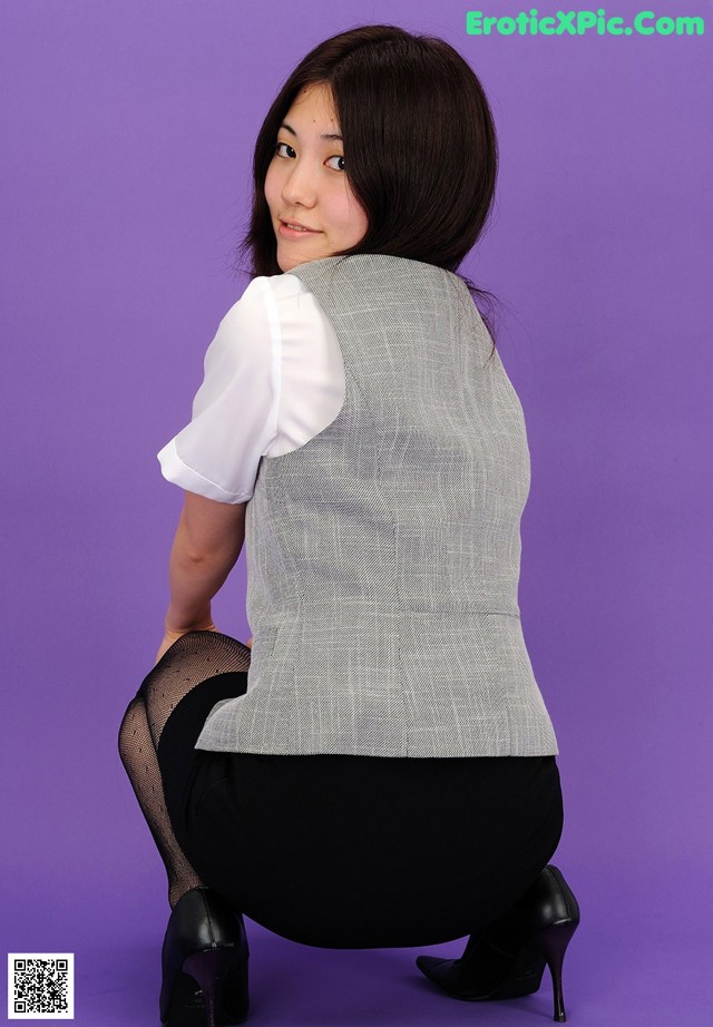 Karin Yoshizawa - Latin Momteen Bang